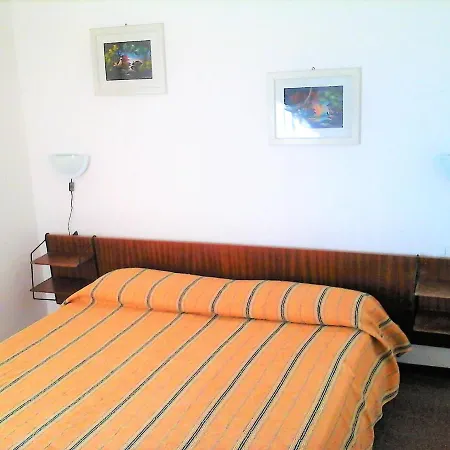 Apartment- Sud Est Lägenhet *